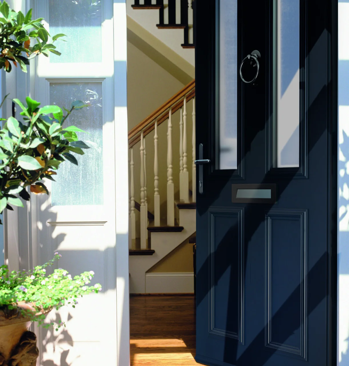 Smart Designer Doors Smart Signature entrance example aluminium entrance door
